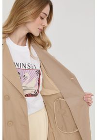 TwinSet - Twinset płaszcz damski kolor beżowy przejściowy dwurzędowy. Kolor: beżowy. Długość rękawa: raglanowy rękaw. Styl: klasyczny #7