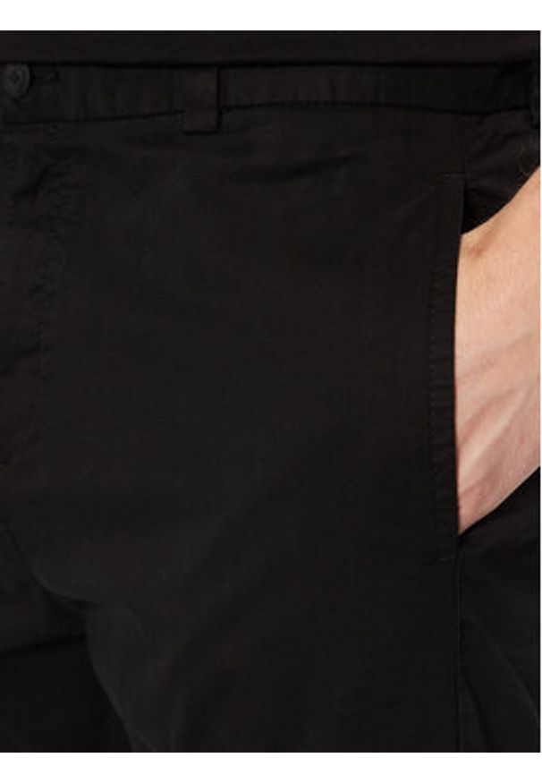 Hugo - HUGO Chinosy 50530886 Czarny Slim Fit. Kolor: czarny. Materiał: bawełna