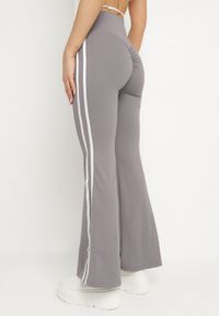 Born2be - Szare Marszczone Legginsy Dzwony z Wysokim Stanem i Lampasami Nakatia. Okazja: na co dzień. Stan: podwyższony. Kolor: szary. Styl: sportowy, elegancki, casual #6