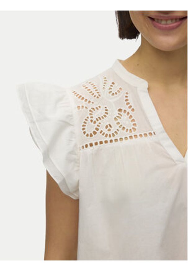 Vero Moda Bluzka Line 10347292 Biały Regular Fit. Kolor: biały. Materiał: bawełna