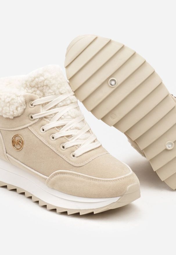 Born2be - Beżowe Sneakersy z Imitacji Zamszu Mocno Ocieplane Futrem Metarilea. Okazja: na co dzień. Zapięcie: sznurówki. Kolor: beżowy. Materiał: zamsz, futro. Sezon: zima, jesień