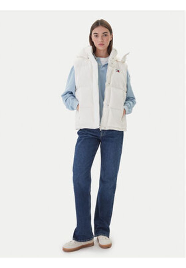 Tommy Jeans Bezrękawnik Tjw Alaska Grid Down Vest DW0DW21627 Écru Regular Fit. Materiał: syntetyk. Długość rękawa: bez rękawów
