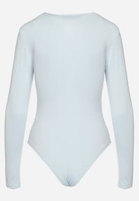 Born2be - Jasnoniebieskie Body Eleganckie z Marszczeniem Ziellea. Okazja: na co dzień. Kolor: niebieski. Materiał: jeans. Długość rękawa: długi rękaw. Długość: długie. Styl: elegancki #4