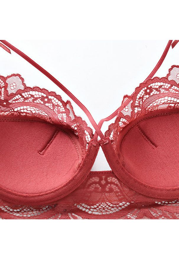 Intica - Zestaw bielizny koronkowej z figami regulowanymi Birga. Kolor: czarny. Materiał: koronka. Wzór: koronka