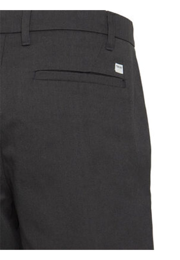 !SOLID - Solid Szorty materiałowe 21107653 Czarny Regular Fit. Kolor: czarny. Materiał: syntetyk