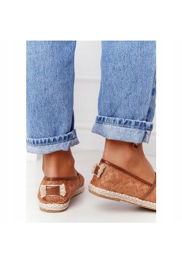 Espadryle Na Słomkowej Podeszwie Lu Boo Brązowe. Kolor: brązowy. Materiał: skóra. Sezon: lato. Styl: klasyczny