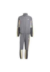 Adidas - Dres Sportswear Colorblock 3-Stripes. Kolor: brązowy, szary, wielokolorowy. Materiał: dresówka