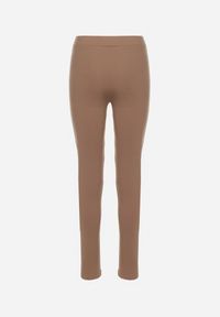 Born2be - Ciemnobeżowe Legginsy z Wiskozą z Wysokim Stanem Zdobione Guzikiem z Cyrkoniami Nalette. Okazja: na co dzień. Stan: podwyższony. Kolor: beżowy. Materiał: wiskoza. Wzór: aplikacja. Styl: casual, elegancki #5