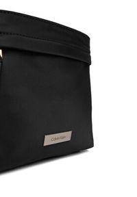 Calvin Klein Saszetka Sleek Slim Flatpack LV04D3234G Czarny. Kolor: czarny. Materiał: materiał #5