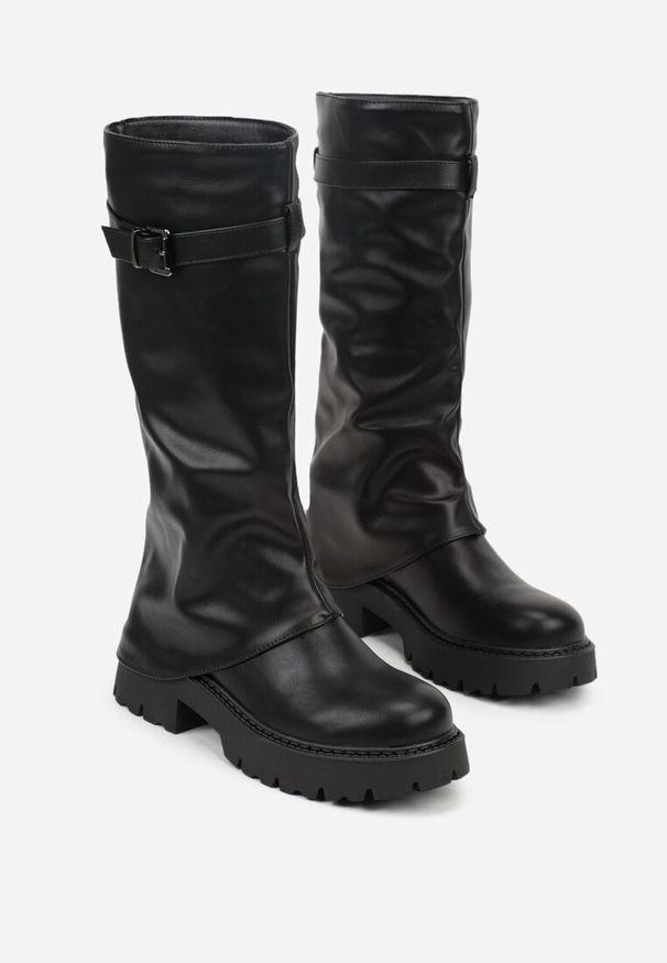 Born2be - Czarne Marszczone Kozaki VICES z Wywiniętą Cholewką z Klamerką Talles. Okazja: na co dzień. Zapięcie: bez zapięcia. Kolor: czarny. Materiał: jeans, skóra. Szerokość cholewki: normalna. Styl: klasyczny, casual