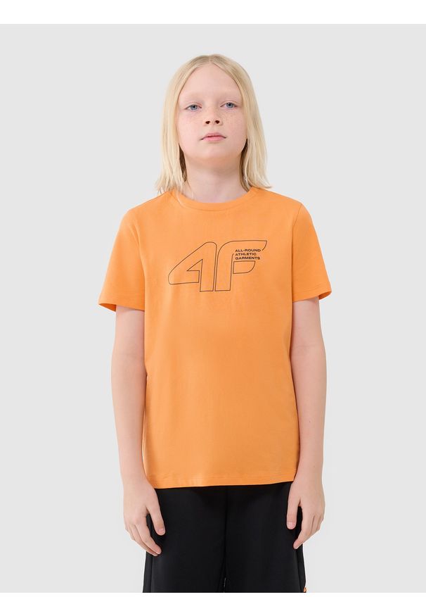 4f - 4F T-shirt regular z nadrukiem chłopięcy - pomarańczowy 134 (8-9 lat). Okazja: na co dzień. Kolor: pomarańczowy. Materiał: jersey, dzianina, bawełna. Długość rękawa: krótki rękaw. Długość: krótkie. Wzór: nadruk. Sezon: lato. Styl: casual, klasyczny, sportowy