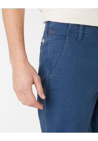 Wrangler - WRANGLER CASEY CHINO MĘSKIE SPODNIE MATERIAŁOWE DARK DENIM W1C050XTG 112141230. Materiał: materiał, denim #4
