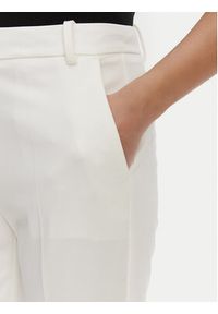 Pinko - PINKO Spodnie materiałowe 100155 A1L4 Z05 Biały Regular Fit. Kolor: biały. Materiał: wiskoza #4