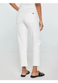 Big-Star - Jeansy damskie z prostą nogawką białe Avril Cropped 818. Okazja: na co dzień. Stan: podwyższony. Kolor: kremowy. Styl: casual, klasyczny #4