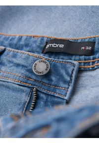 Ombre Clothing - Denimowe męskie szorty o klasycznym kroju – jasnoniebieskie V2 - Rozmiar: M. Kolor: niebieski. Materiał: jeans, elastan, skóra, bawełna. Wzór: aplikacja. Sezon: lato. Styl: klasyczny