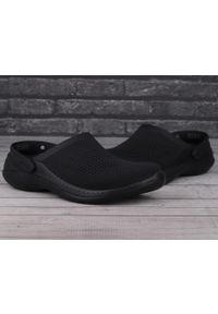 Buty do chodzenia męskie Crocs Literide 360 Clog. Okazja: na plażę. Kolor: czarny. Materiał: syntetyk, materiał