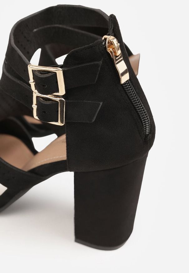Renee - Czarne Sandały na Wysokim Słupku z Perforacją z Imitacji Zamszu Meeyah. Zapięcie: pasek. Kolor: czarny. Materiał: zamsz. Sezon: lato. Obcas: na słupku. Styl: elegancki, wizytowy. Wysokość obcasa: średni