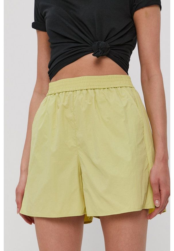 Vero Moda - Szorty. Okazja: na co dzień. Kolor: zielony. Materiał: tkanina, poliester. Wzór: gładki. Styl: casual