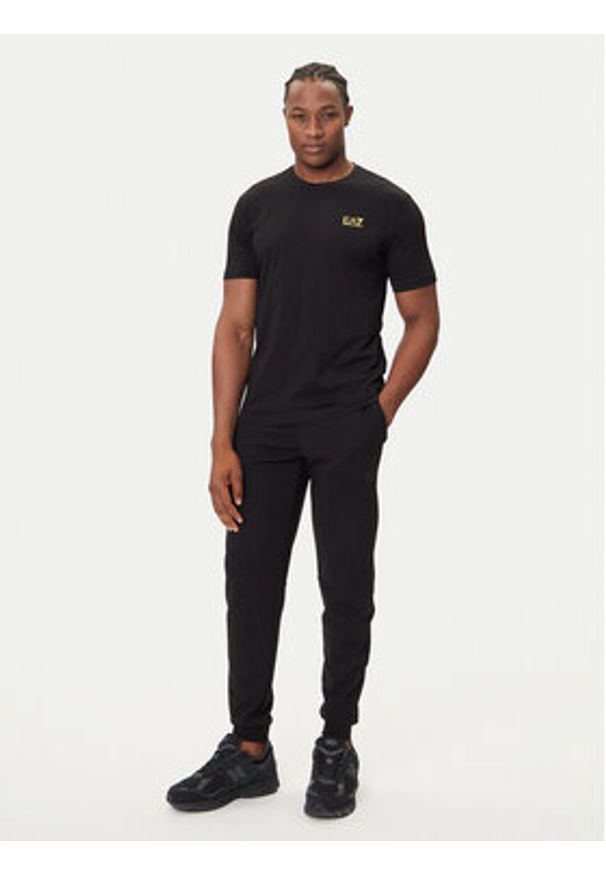 EA7 Emporio Armani T-Shirt 7M000567 AF10375 MC004 Czarny Regular Fit. Kolor: czarny. Materiał: bawełna