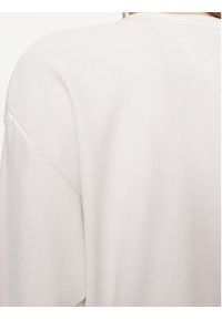 Tommy Jeans Bluza Essential Logo DW0DW18143 Biały Regular Fit. Kolor: biały. Materiał: bawełna, syntetyk