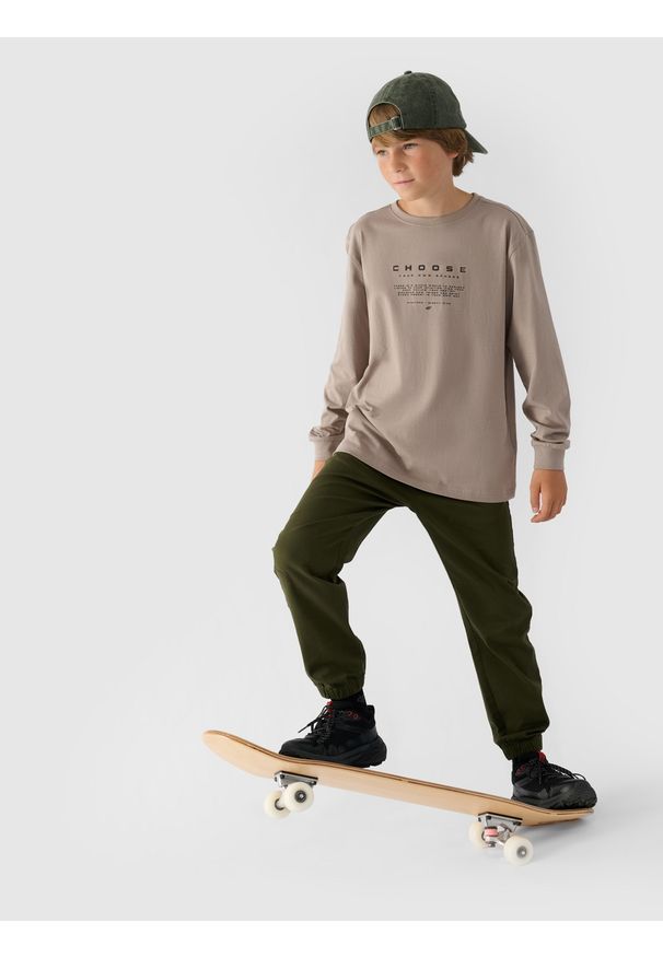 4f - 4F Longsleeve regular z nadrukiem chłopięcy - szary 140 (9-10 lat). Okazja: na co dzień. Kolor: szary. Materiał: bawełna, jersey, dzianina. Długość rękawa: długi rękaw. Długość: długie. Wzór: nadruk. Sezon: lato. Styl: sportowy, klasyczny, casual