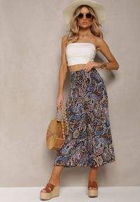 Renee - Czarno-Granatowe Spodnie Culottes z Bawełnianej Tkaniny Ozdobione Wzorem Paisley Gwinamas. Okazja: do pracy. Kolor: czarny. Materiał: bawełna, tkanina. Wzór: aplikacja, paisley