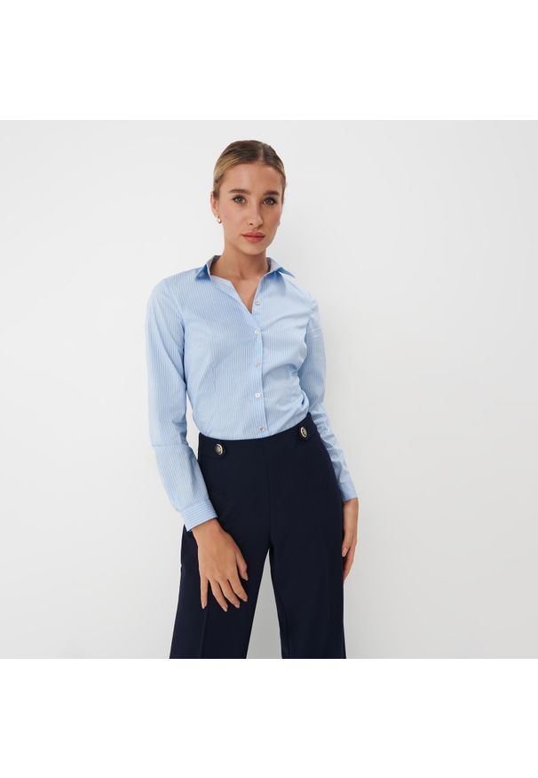 Mohito - Niebieska koszula body - Niebieski. Kolor: niebieski