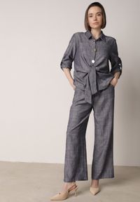 Born2be - Niebieski Komplet z Lnem i Wiskozą Szerokie Spodnie i Koszula z Wiązaniem Ravilith. Kolor: niebieski. Materiał: wiskoza, len #1