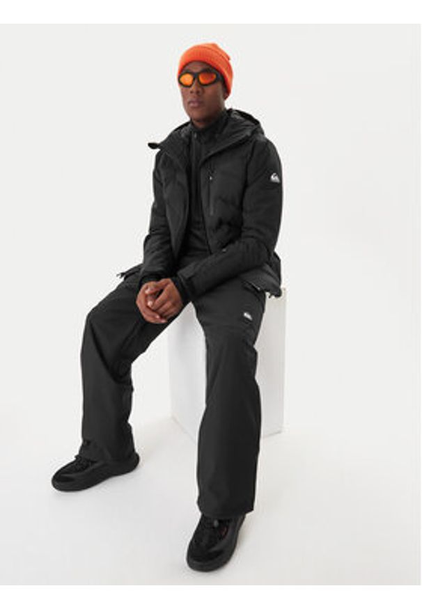 Quiksilver Kurtka narciarska The Edge EQYTJ03504 Czarny Slim Fit. Kolor: czarny. Materiał: syntetyk. Sport: narciarstwo