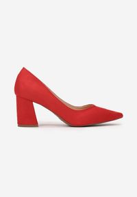 Born2be - Czerwone Czółenka Kaphallis. Nosek buta: szpiczasty. Kolor: czerwony. Szerokość cholewki: normalna. Wzór: geometria, gładki. Obcas: na stożku. Styl: klasyczny #6
