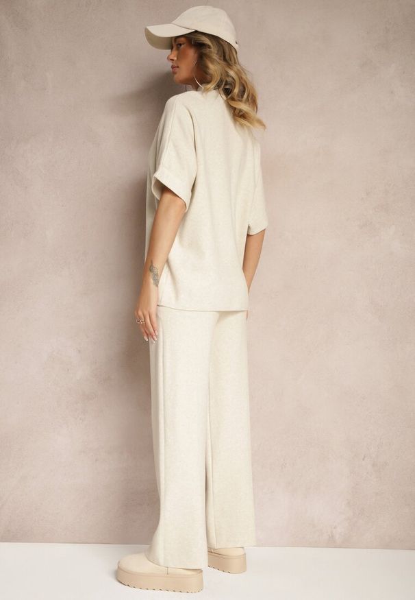Renee - Jasnobeżowy Komplet Oversize z Dzianiny z Wiskozą T-shirt i Spodnie o Szerokim Kroju Linneathra. Kolor: beżowy. Materiał: wiskoza, dzianina