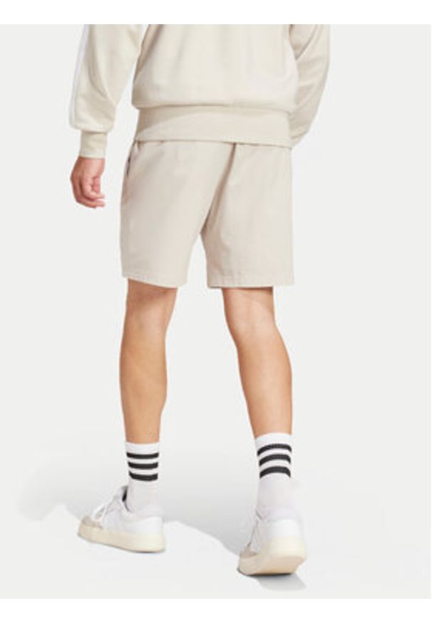 Adidas - adidas Szorty sportowe Essentials Linear JC9346 Beżowy Regular Fit. Kolor: beżowy. Materiał: bawełna. Styl: sportowy