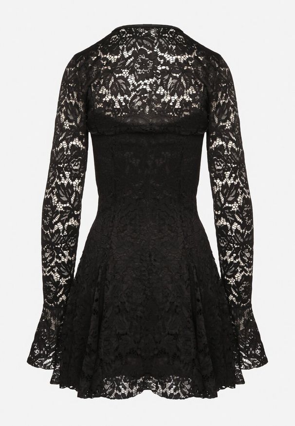 Born2be - Czarna Rozkloszowane Sukienka Koktajlowa z Koronką i Bolerkiem Eyrfedi. Okazja: na randkę, na ślub cywilny, na wesele. Kolor: czarny. Materiał: koronka. Długość rękawa: na ramiączkach. Wzór: koronka. Typ sukienki: rozkloszowane. Styl: wizytowy