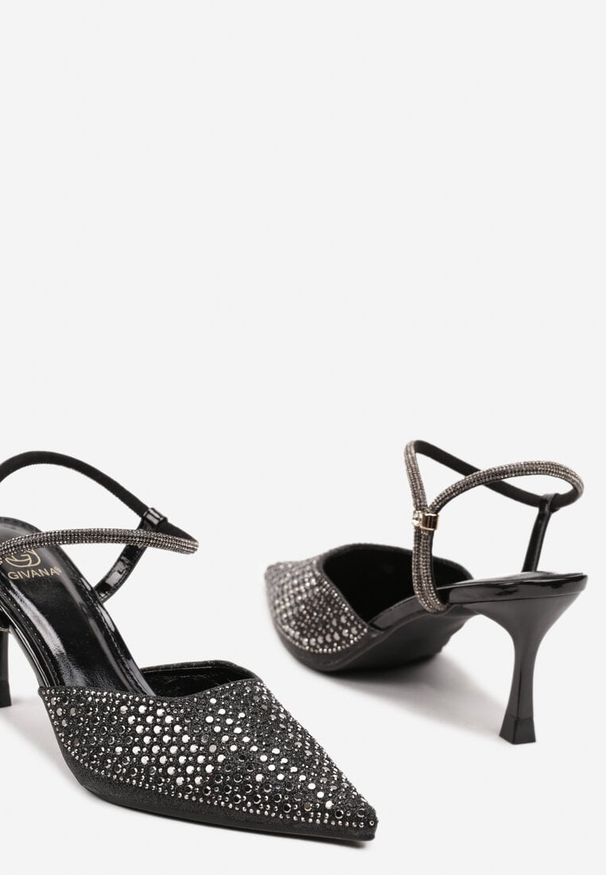 Renee - Czarne Sandały Slingback na Szpilce ze Szpiczastym Noskiem z Cyrkoniami Dimena. Okazja: na co dzień. Nosek buta: szpiczasty. Kolor: czarny. Materiał: jeans. Obcas: na szpilce. Styl: wizytowy, casual