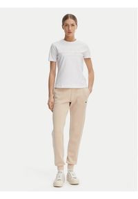 Guess T-Shirt V6GI07 K2968 Biały Regular Fit. Kolor: biały. Materiał: bawełna #5