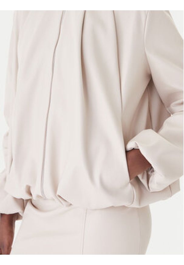 Rinascimento Kurtka z imitacji skóry CFC0127530003 Beżowy Relaxed Fit. Kolor: beżowy. Materiał: skóra