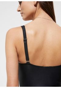 bonprix - Modelujący kostium kąpielowy z kopertowym dekoltem, średni stopień modelowania sylwetki. Kolor: czarny. Materiał: materiał #3