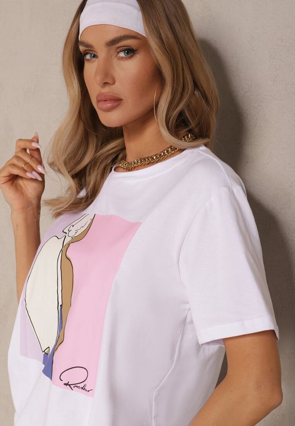 Renee - Biały Bawełniany T-shirt z Geometrycznym Nadrukiem Mepressa. Okazja: na co dzień. Kolor: biały. Materiał: bawełna. Długość rękawa: krótki rękaw. Długość: krótkie. Wzór: geometria, nadruk. Sezon: lato, wiosna. Styl: klasyczny, elegancki, casual