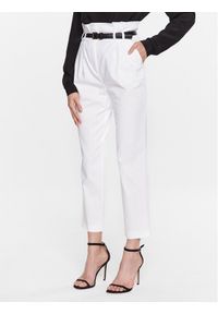 Fracomina Spodnie materiałowe FR23SVD004W40101 Biały Regular Fit. Kolor: biały. Materiał: bawełna