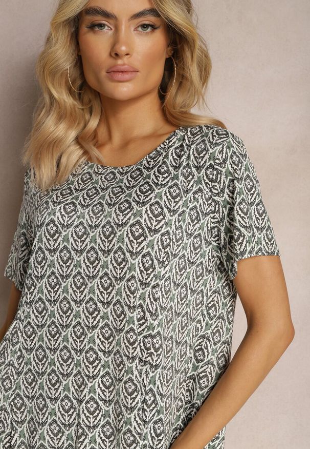 Renee - Zielona Wiskozowa Sukienka o Rozkloszowanym Fasonie z Ornamentalnym Wzorem Jasminas. Kolor: zielony. Materiał: wiskoza. Styl: boho