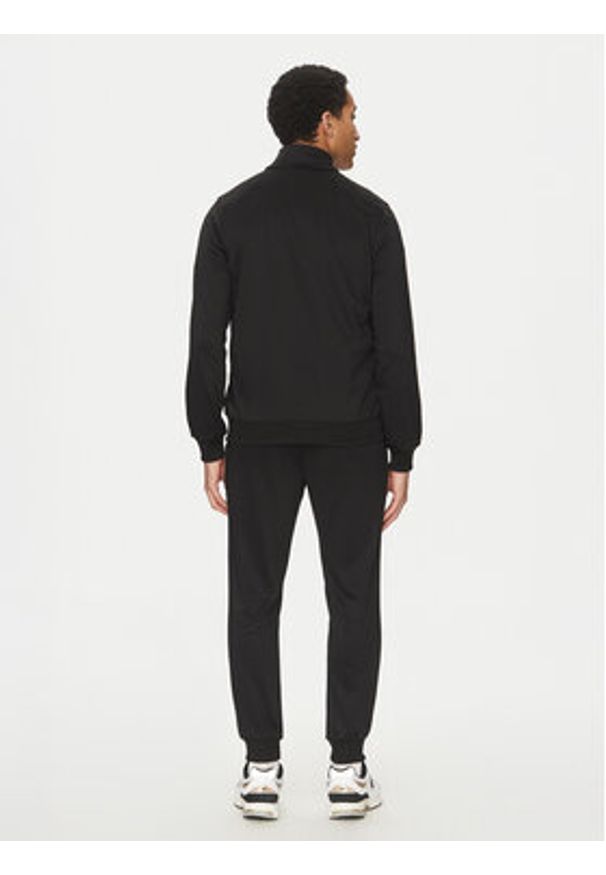 Fila Dres Ledegem FAM1141 Czarny Regular Fit. Kolor: czarny. Materiał: syntetyk