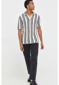 Abercrombie & Fitch polo męski kolor biały wzorzysty. Typ kołnierza: polo. Kolor: biały. Materiał: dzianina. Długość rękawa: krótki rękaw. Długość: krótkie #2