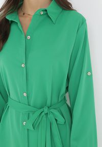 Born2be - Zielona Sukienka Koszulowa z Wiązanym Paskiem Dekitte. Kolor: zielony. Materiał: materiał. Typ sukienki: koszulowe #3