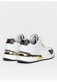Sneakersy damskie Guess Moxea (FL12FL5MOX-WHBR). Kolor: biały. Materiał: materiał, jeans, denim. Sezon: lato #2