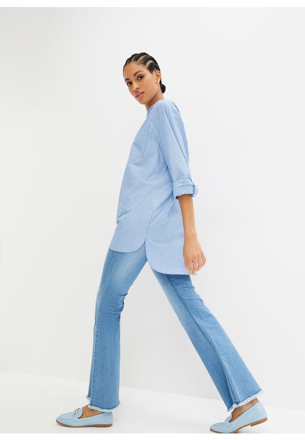 bonprix - Długa bluzka z wywijanymi rękawami. Kolor: niebieski. Długość: długie. Wzór: paski. Sezon: lato