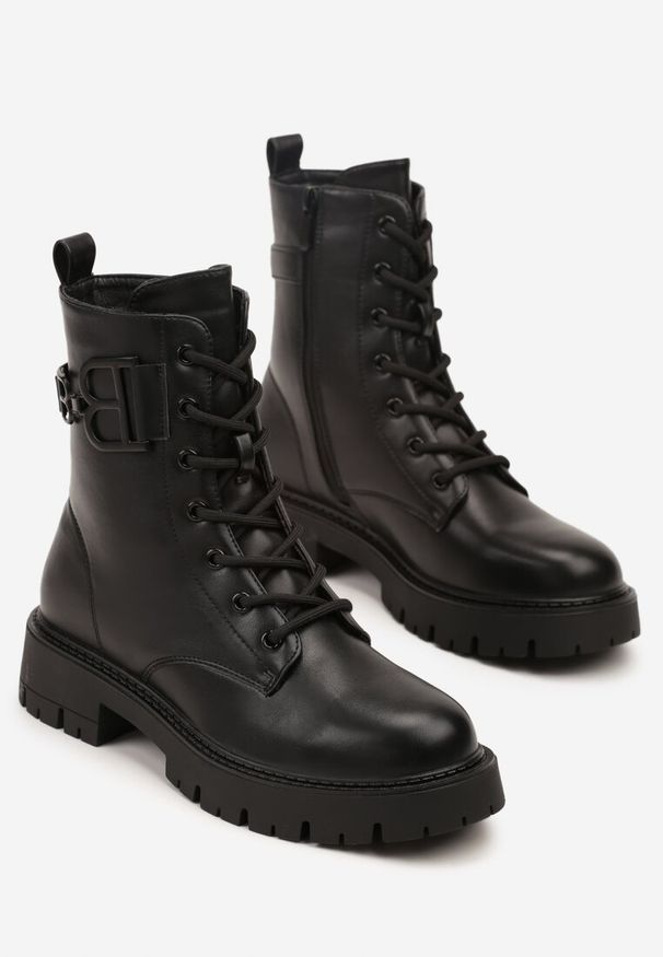 Born2be - Czarne Klasyczne Botki Workery z Metaliczną Aplikacją Nalumesa. Okazja: na co dzień. Kolor: czarny. Materiał: jeans. Szerokość cholewki: normalna. Wzór: aplikacja. Styl: klasyczny
