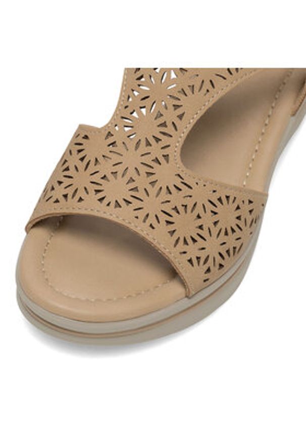 Clara Barson Sandały WYL0510-27 Beżowy. Kolor: beżowy. Materiał: skóra