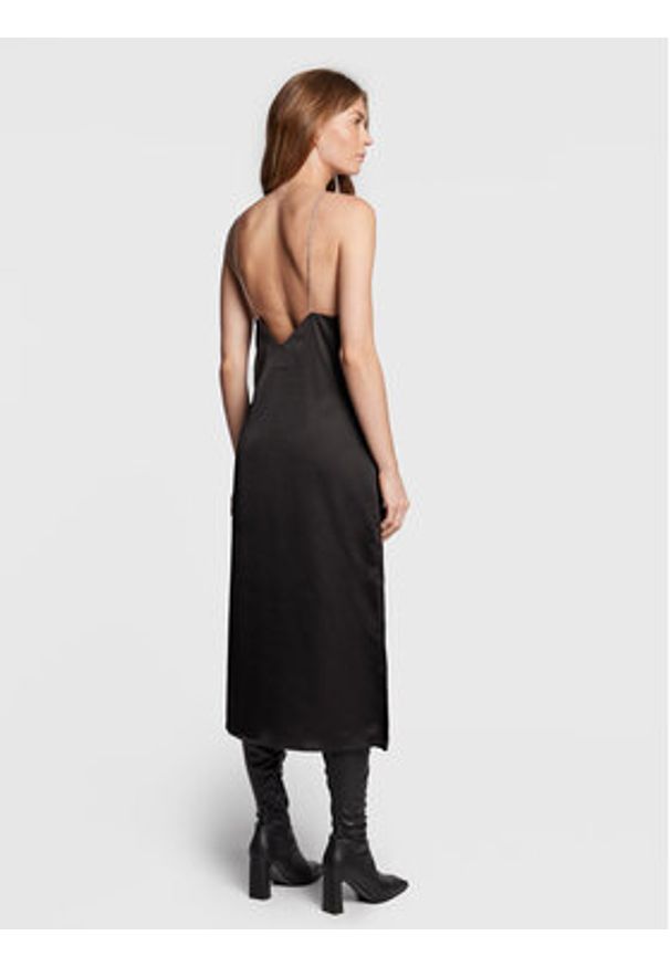Bruuns Bazaar Sukienka codzienna Catmint Indie BBW3227 Czarny Regular Fit. Okazja: na co dzień. Kolor: czarny. Materiał: syntetyk. Typ sukienki: proste. Styl: casual