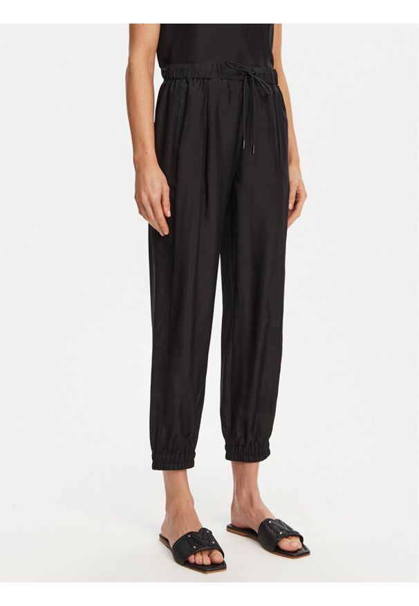 Marella Spodnie materiałowe Abetaia 2513131095 Czarny Relaxed Fit. Kolor: czarny. Materiał: jedwab