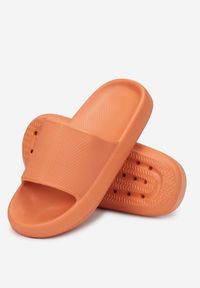 Born2be - Pomarańczowe Klapki z Pianki o Minimalistycznym Designie Kaseis. Okazja: na plażę, na co dzień. Kolor: pomarańczowy. Styl: sportowy, casual #6